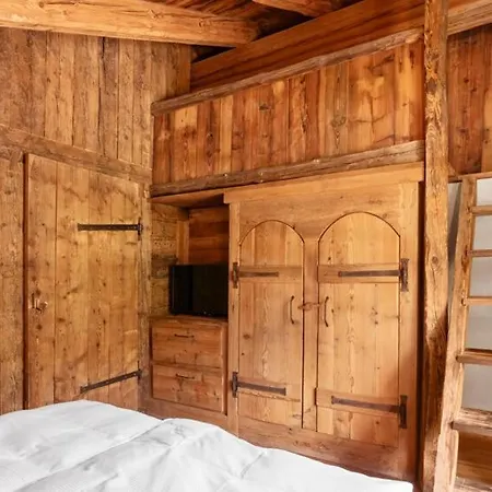 Chalet Atresort Au Coeur Des Neiges Indoor Pool&spa With 4 Bedroom - What'app - 0034-635-520-036 - For Reservations!! Villa *