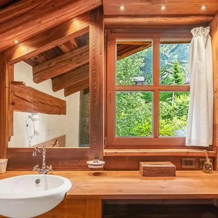 Chalet Atresort Au Coeur Des Neiges Indoor Pool&spa With 4 Bedroom - What'app - 0034-635-520-036 - For Reservations!! Villa *
